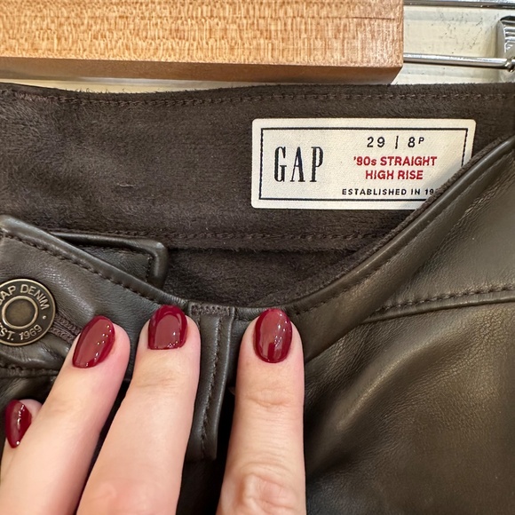 GAP Brown Faux Leather ‘90s Straight High Rise Pants – Size 29 (8P) - Picture 3 of 4